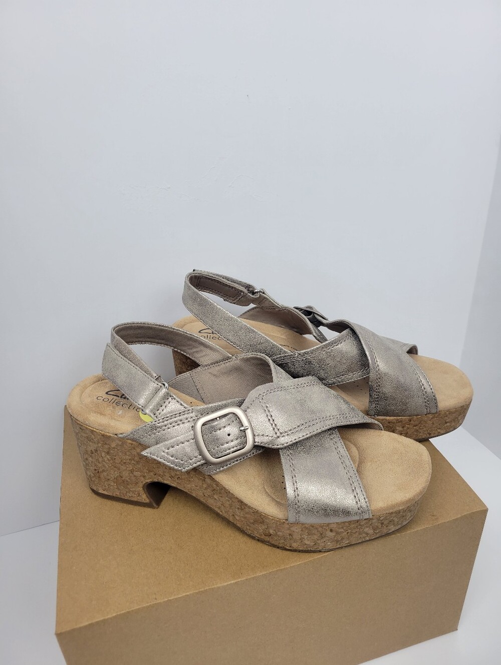 Clarks Nerisa Pace Metallic Nubuck Platform Slingback Sandals